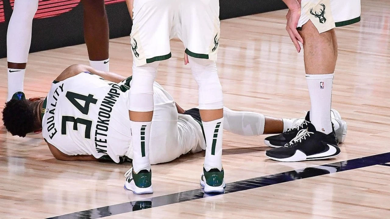 Zubac ostvario double-double, rekorder Antetokounmpo se ozlijedio