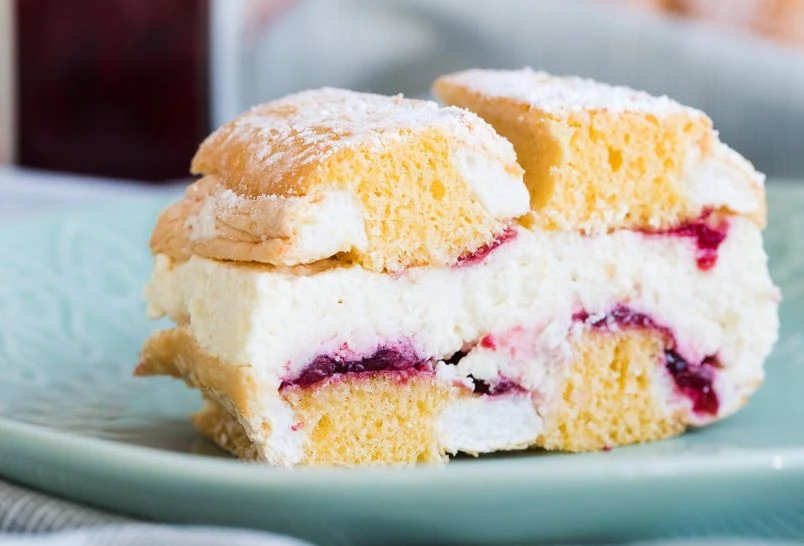 Prijedlog za slasticu: Kardinal šnite s marmeladom idu uz sve