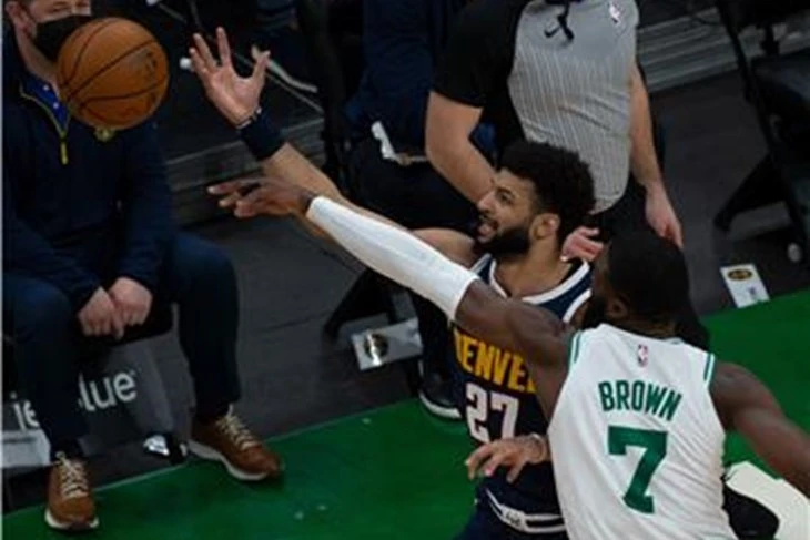 Denver se izjednačio s Bostonom, a prijeti im Milwaukee