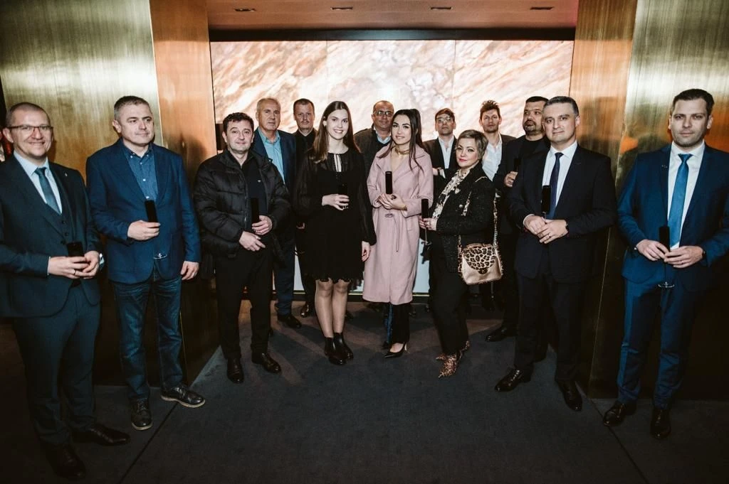 Gala večera u čast talentirane plivačice Lane Pudar