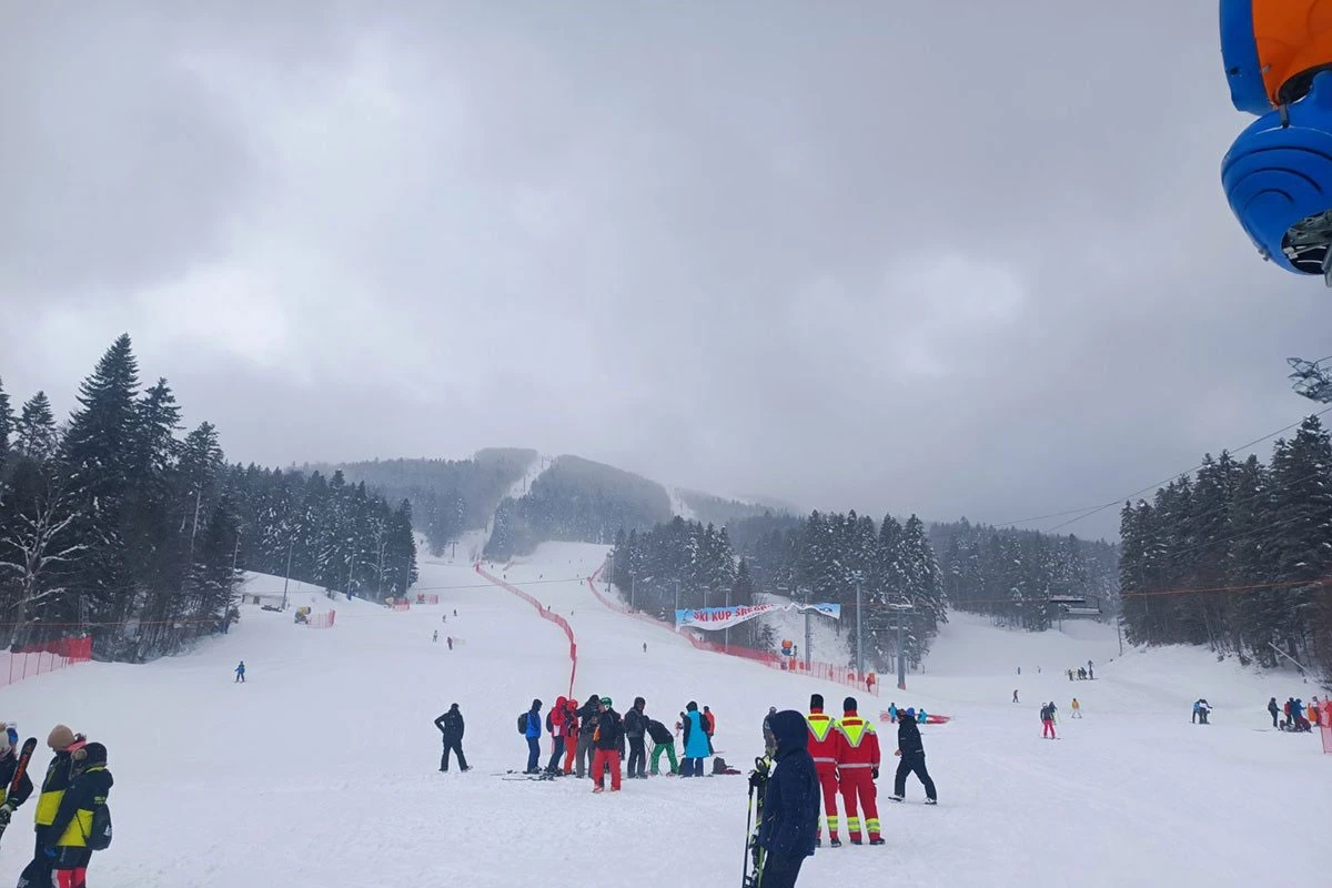 VIDEO: Nevrijeme rastjeralo skijaše na Bjelašnici, nije bolje prošla ni Jahorina