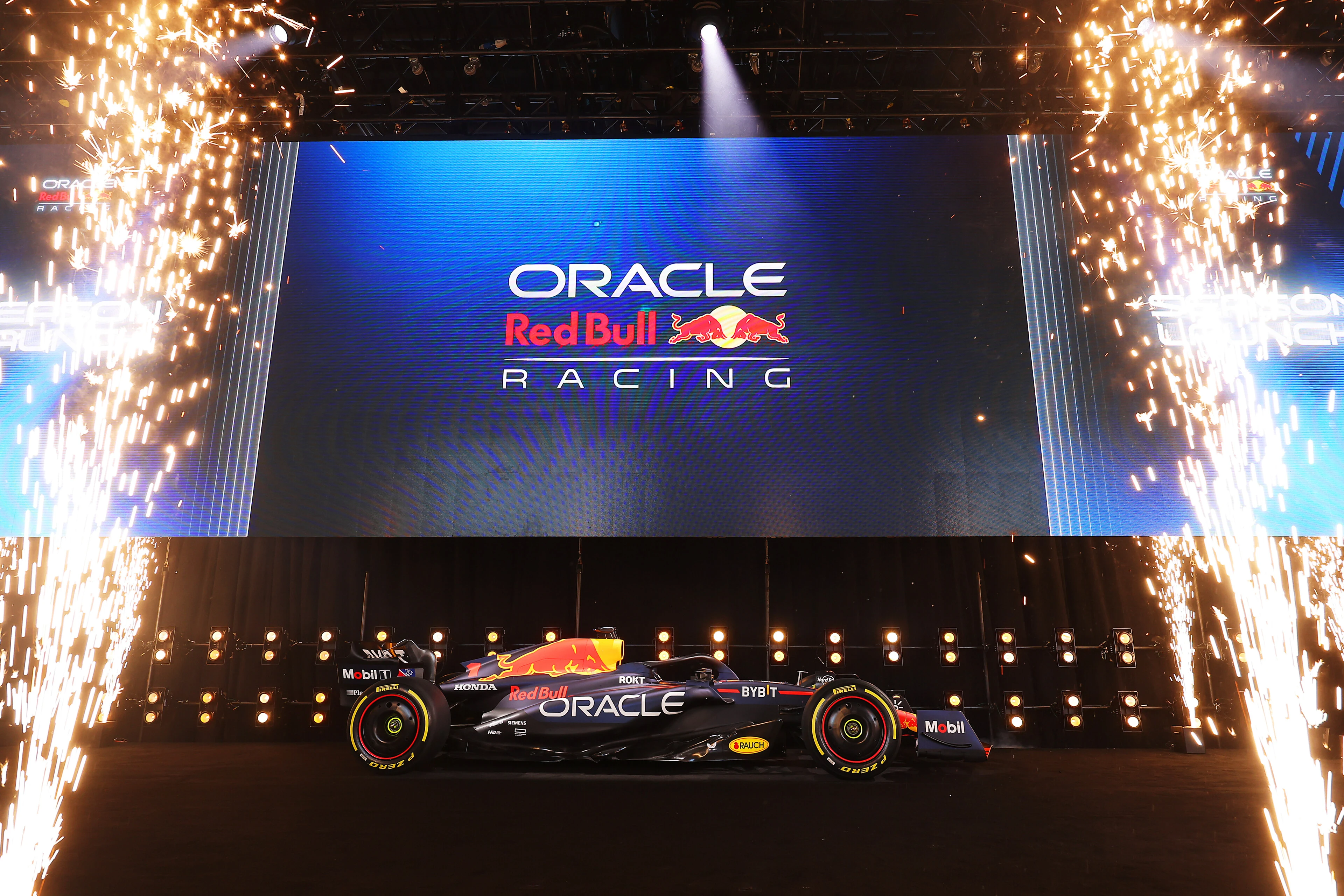 Verstappen i Pérez otkrili novi F1 bolid i što tim sprema ove sezone