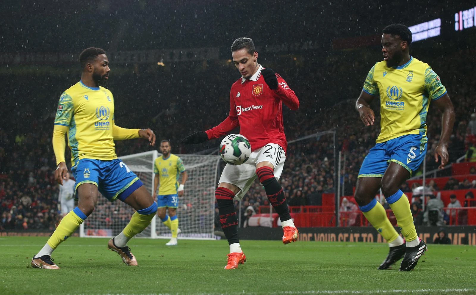Manchester United izborio priliku za prvi naslov sezone