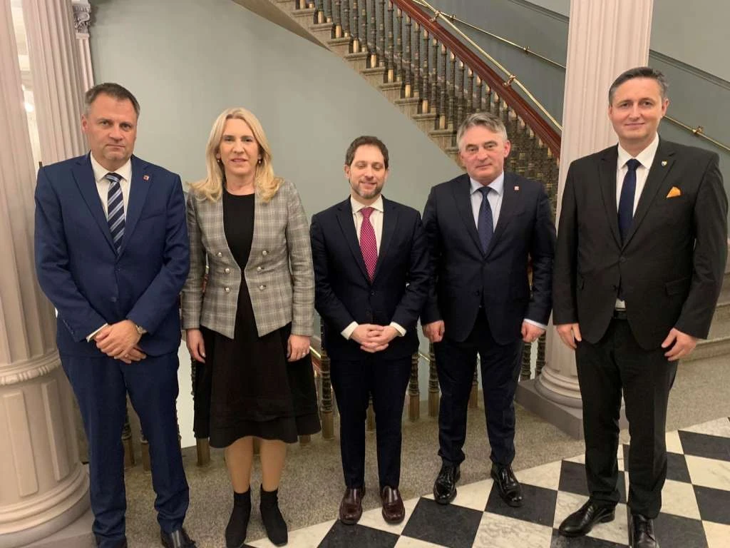 Bećirović: U Americi su intenzivno djelovale antibosanske snage