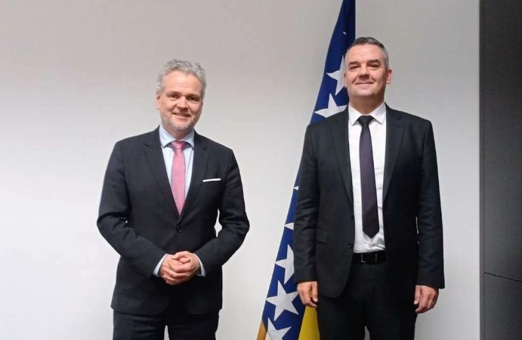 Bunoza sa Sattlerom o zakonima koji se moraju mijenjati