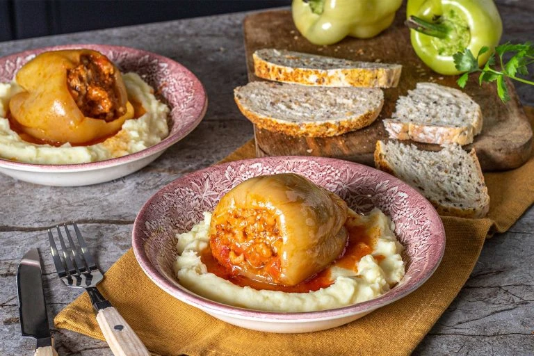 Recept za prste polizati: Punjene paprike kao iz bakine kuhinje