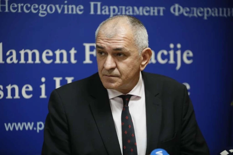''Izbor tri izaslanika iz HDZ ne mijenja odnos s Osmorkom ''