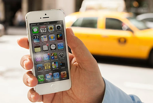 Izdane sigurnosne nadogradnje za devet godina stari iPhone 5s i sve novije modele