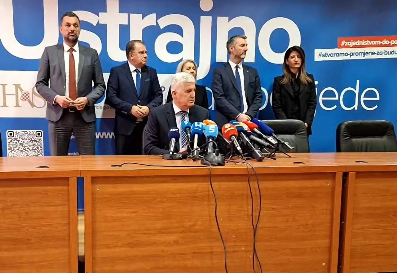 "Trojka je pokazala da im je ljubav HDZ-a važnija od života i imovine građana"