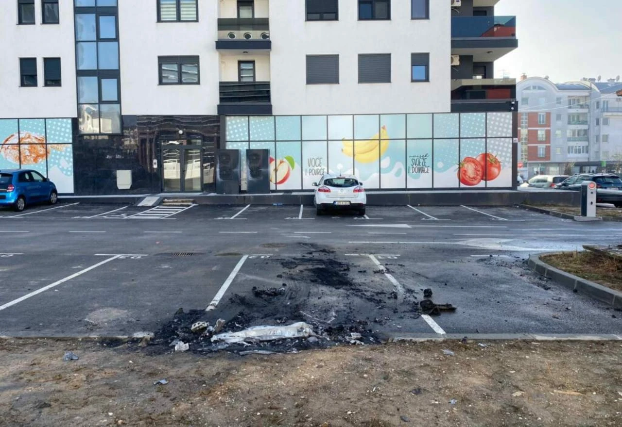 Uhićen muškarac osumnjičen za paljenje Nešićevog automobila 