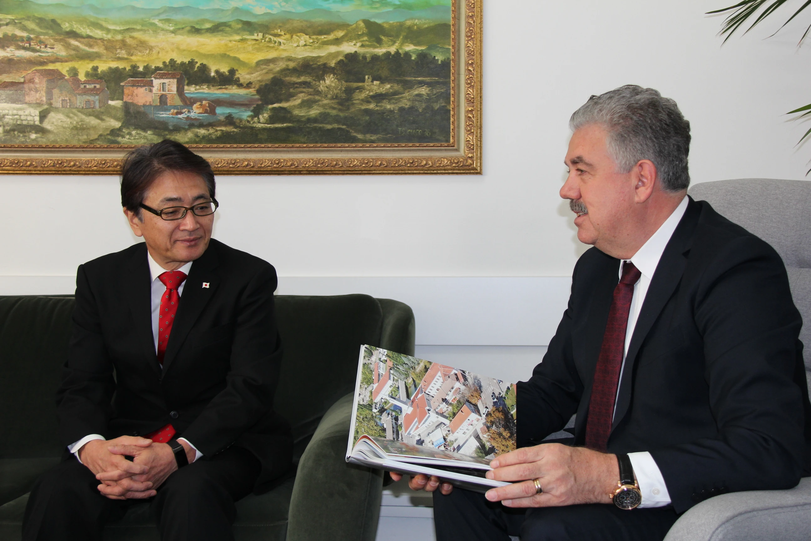 Herceg objasnio veleposlaniku Japana u BIH kako je očuvao stabilnost županijskoga proračuna