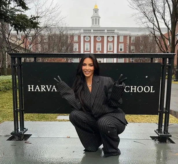 Kim Kardashian održala predavanje na Harvardu