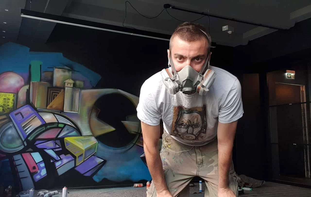 Retrospektivna izložba i art show u Mostaru