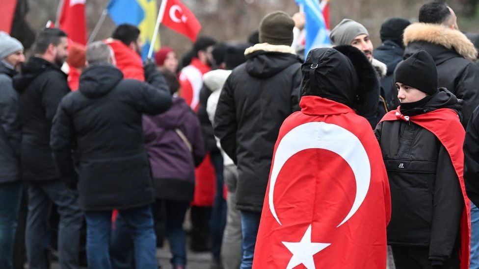 U Istanbulu održan protest zbog spaljivanja Kur'ana u Švedskoj