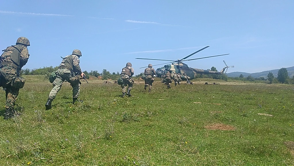 Oružane snage BiH imaju ispravna četiri tenka i sedam helikoptera