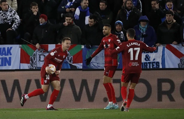 Sevilla u četvrtfinalu, pogodak Rakitića