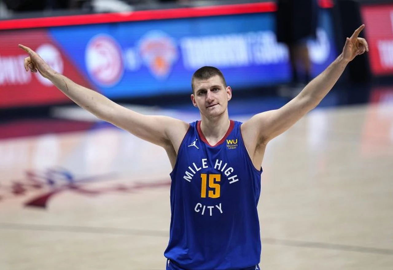 Denver slavio tricom Jokića, LeBron James za povijest