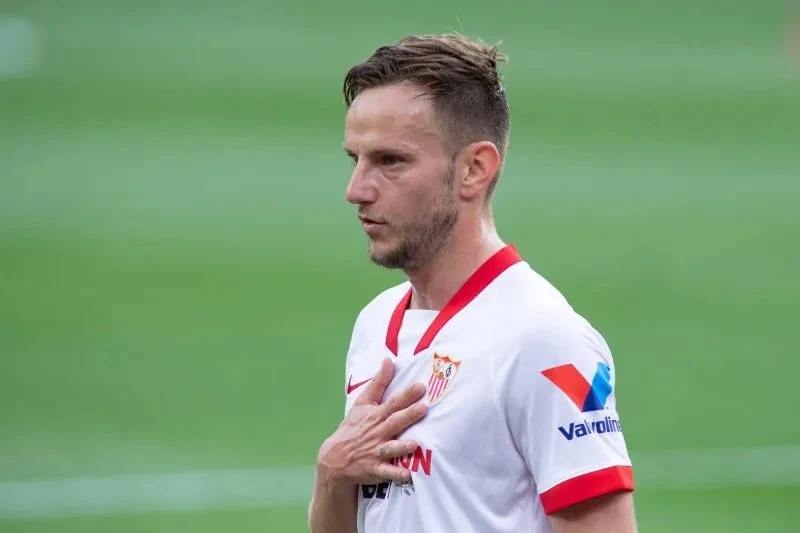 Poraz Seville, Real Sociedadu baskijski derbi