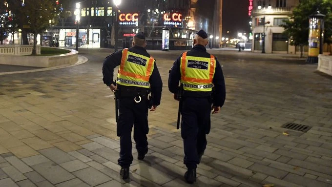 Budimpešta: Muškarac nožem ubio jednog, ranio dvojicu policajaca
