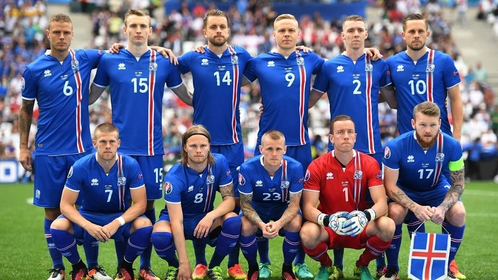 Island poražen od Švedske, Hadžibegić gledao utakmicu 
