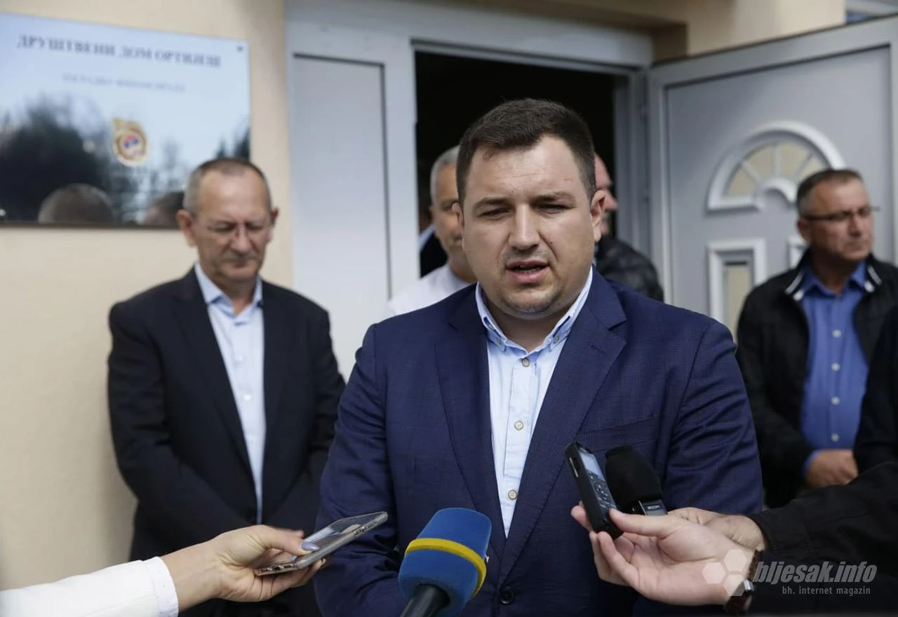 Bivšem ministru zbog korupcije i zloupotrebe položaja određene mjere zabrane