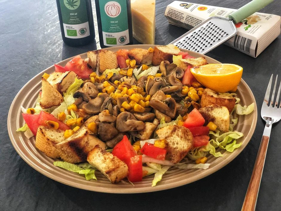 Lagana salata sa šampinjonima