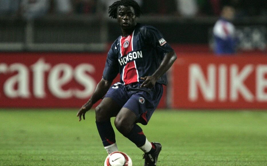 Srčani udar: U 40. godini preminuo bivši igrač PSG-a