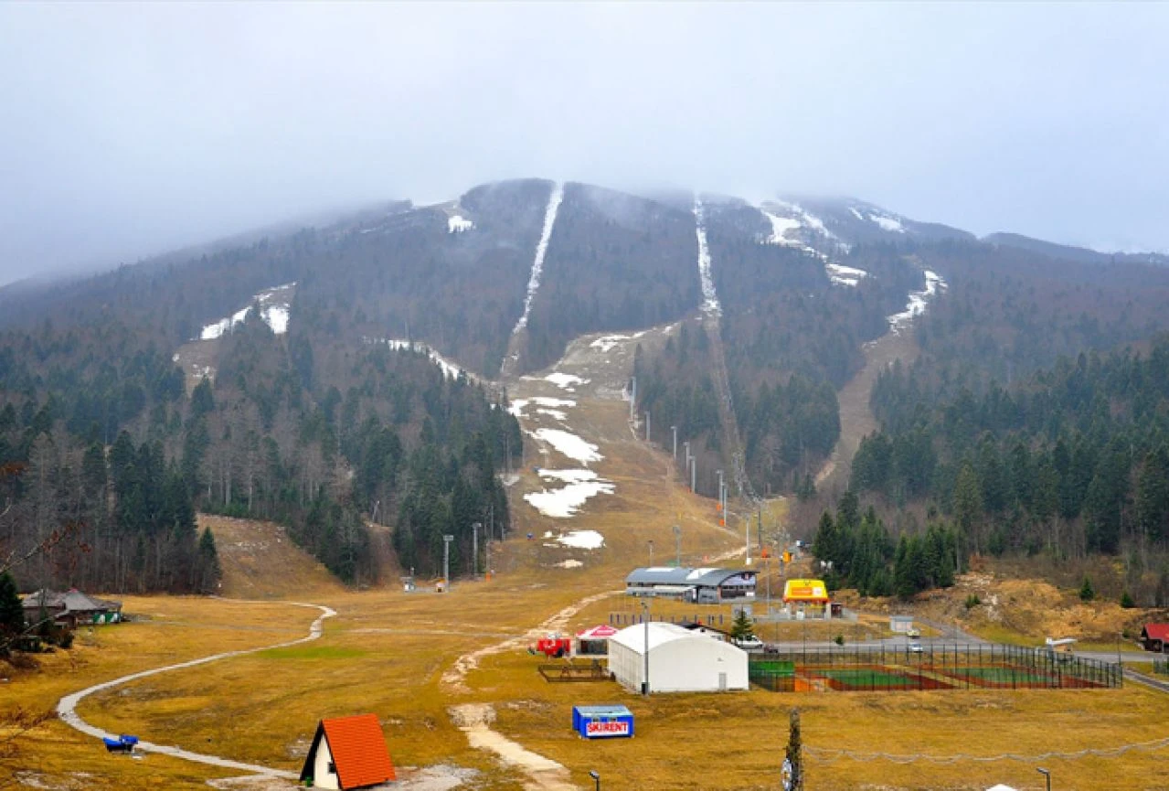 Bjelašnica bez snježnog pokrivača u siječnju prvi put nakon 1962.