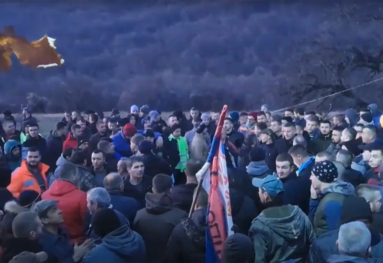 Nova eskalacija na Kosovu: Srbi blokirali put nakon ranjavanja dvojice mladića