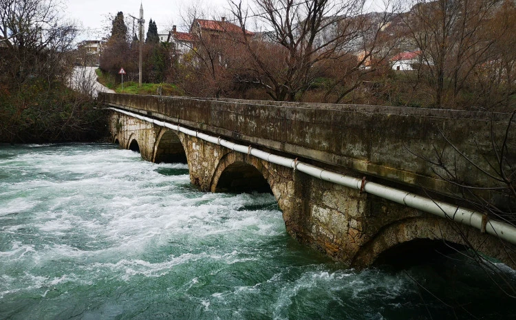 Zašto nitko ne želi raditi sanaciju Karađoz-begovog mosta u Blagaju