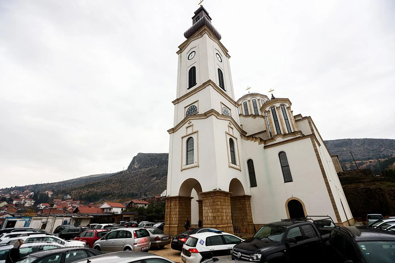 U ponoć započela akcija ''Neka bude svjetlost'' za pravoslavnu crkvu u Mostaru