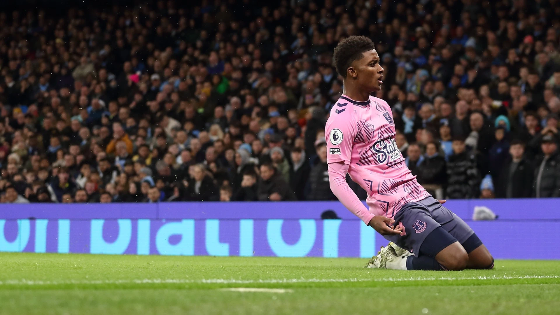 Manchester City osvojio samo bod