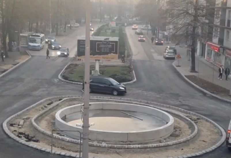 Vozači ne znaju što ih je snašlo: Kružni tok kakav nema ni u Mostaru