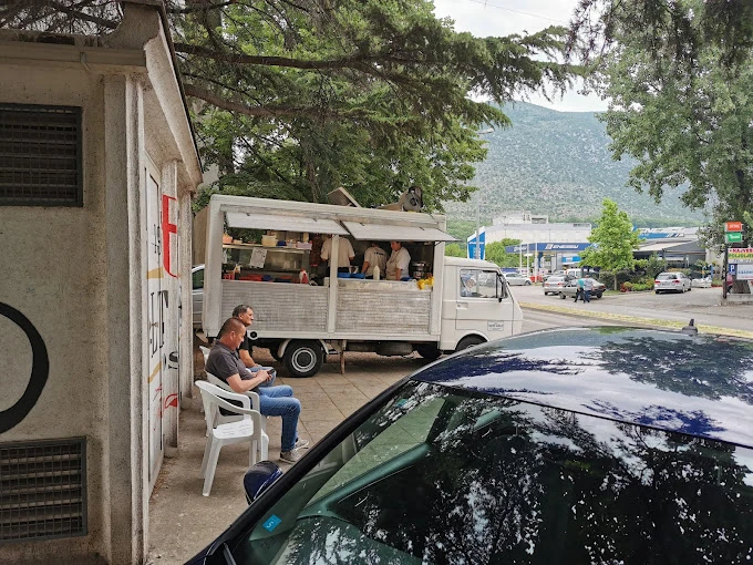 Mostar: Zatvorio i kultni autogril