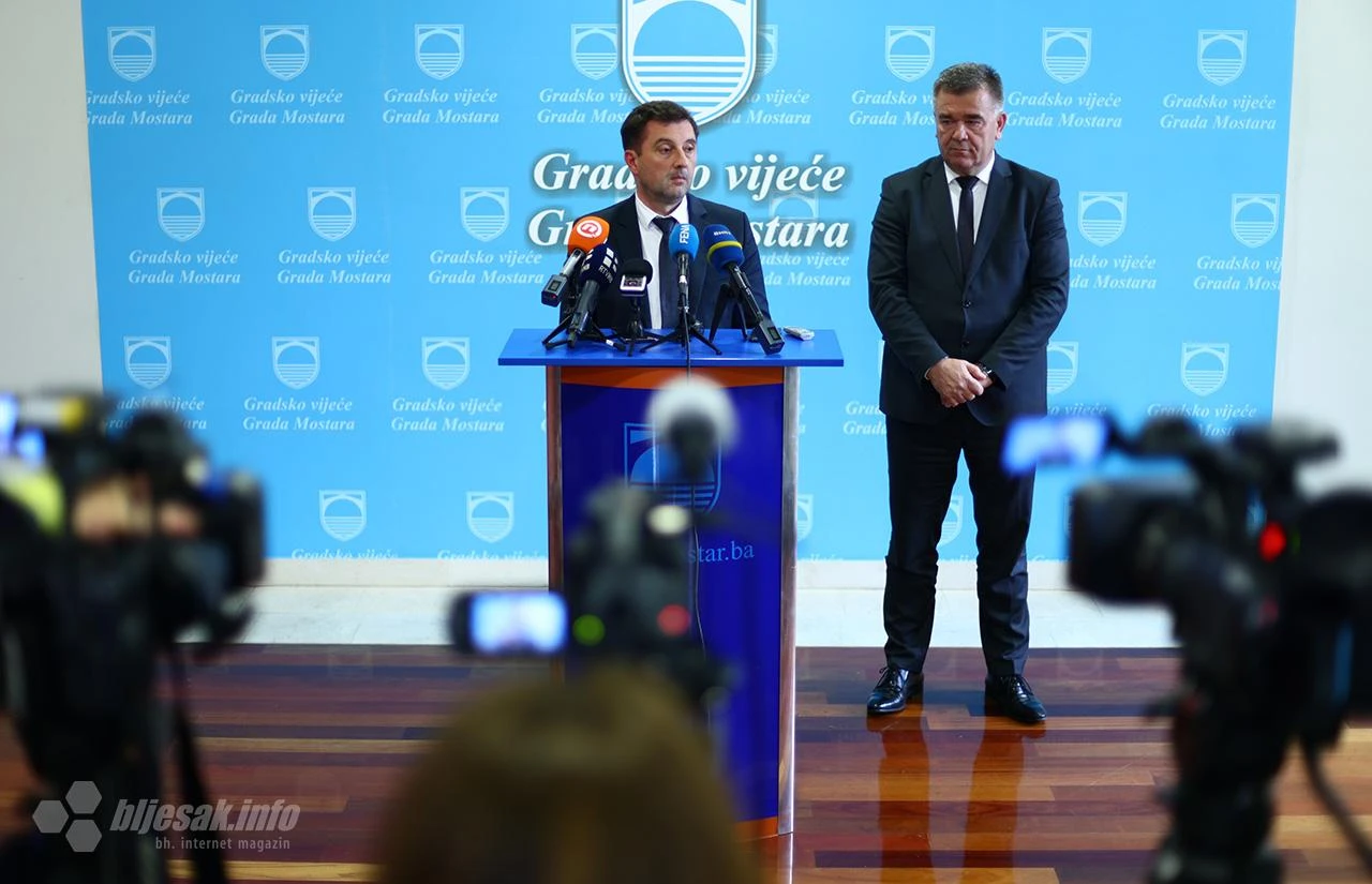 Kordić i Marić čestitali Novu godinu