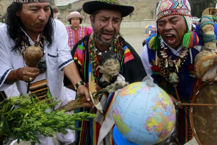 Peruanski šamani najavljuju kraj rata između Ukrajine i Rusije 2023.