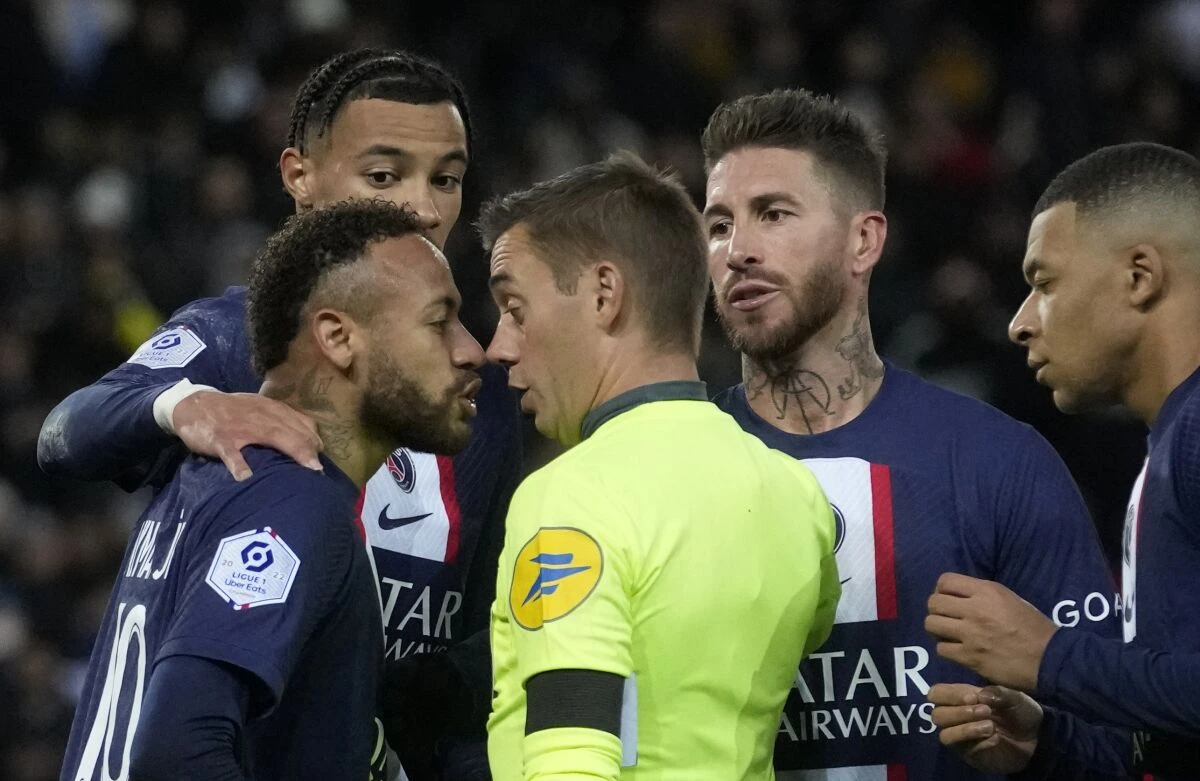 PSG do tri boda u 95. minuti, Neymar dobio crveni 