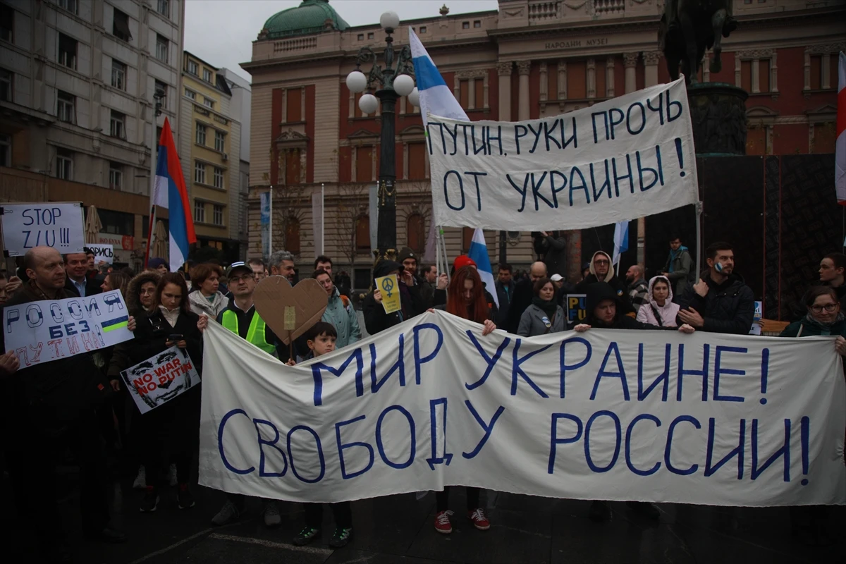 Antiratni skup u Beogradu: ''Rat u Ukrajini nije ruski već Putinov''