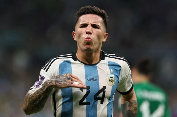 Enzo Fernandez na meti Liverpoola