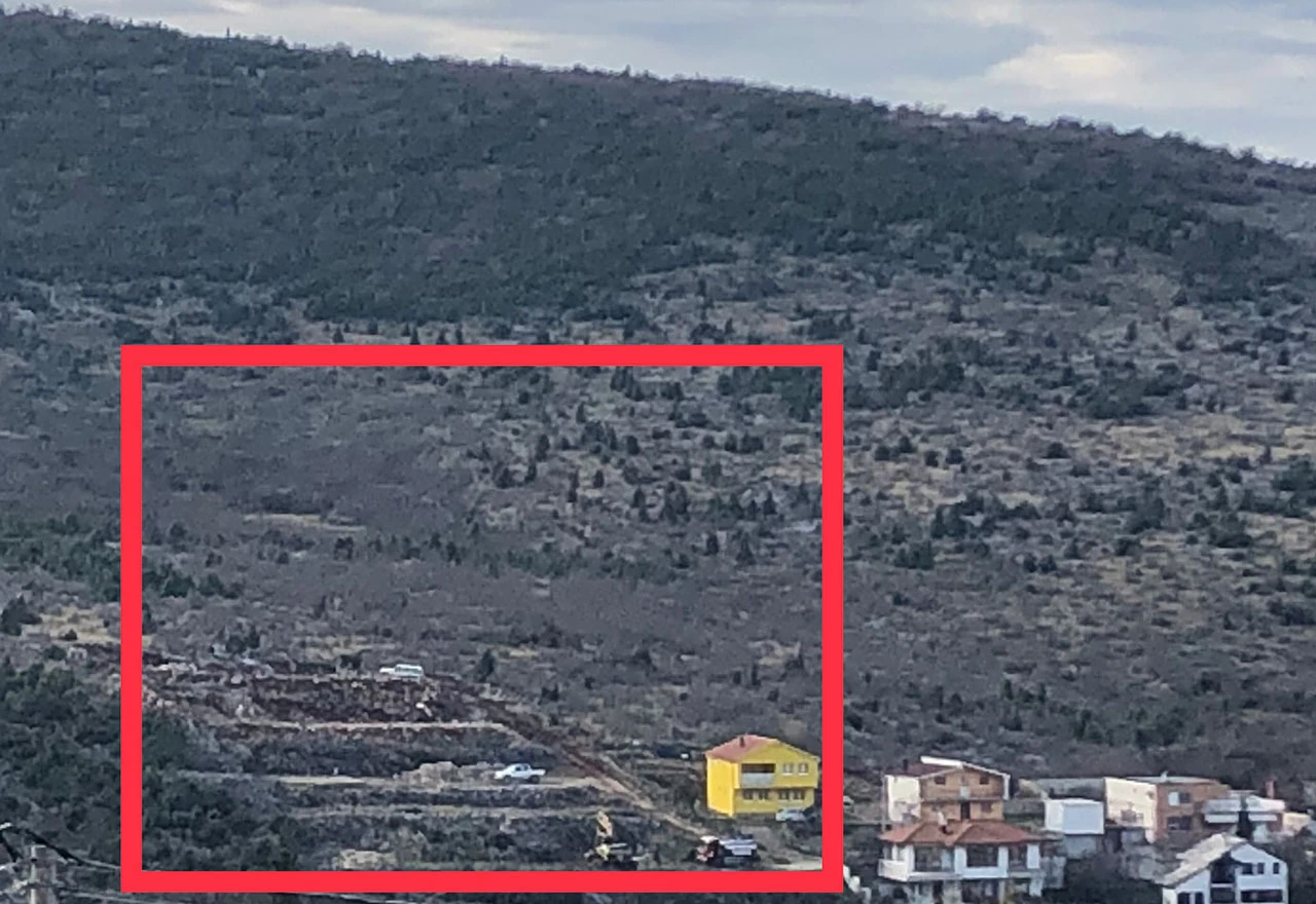 Mostar: Nedjeljom 'kradu' državno zemljište?!