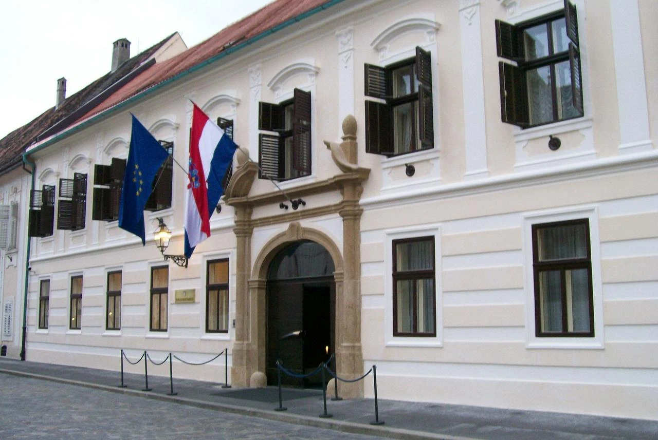 Hrvati u BiH od Hrvatske dobili 4,5 milijuna kuna za 55 projekta