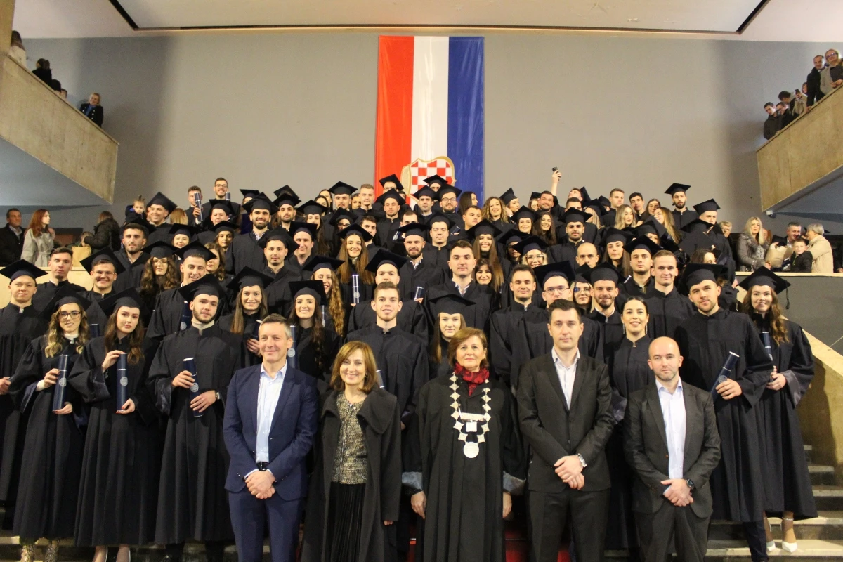 Kosača: Održana svečana promocija diplomiranih prvostupnika i magistara FSRE