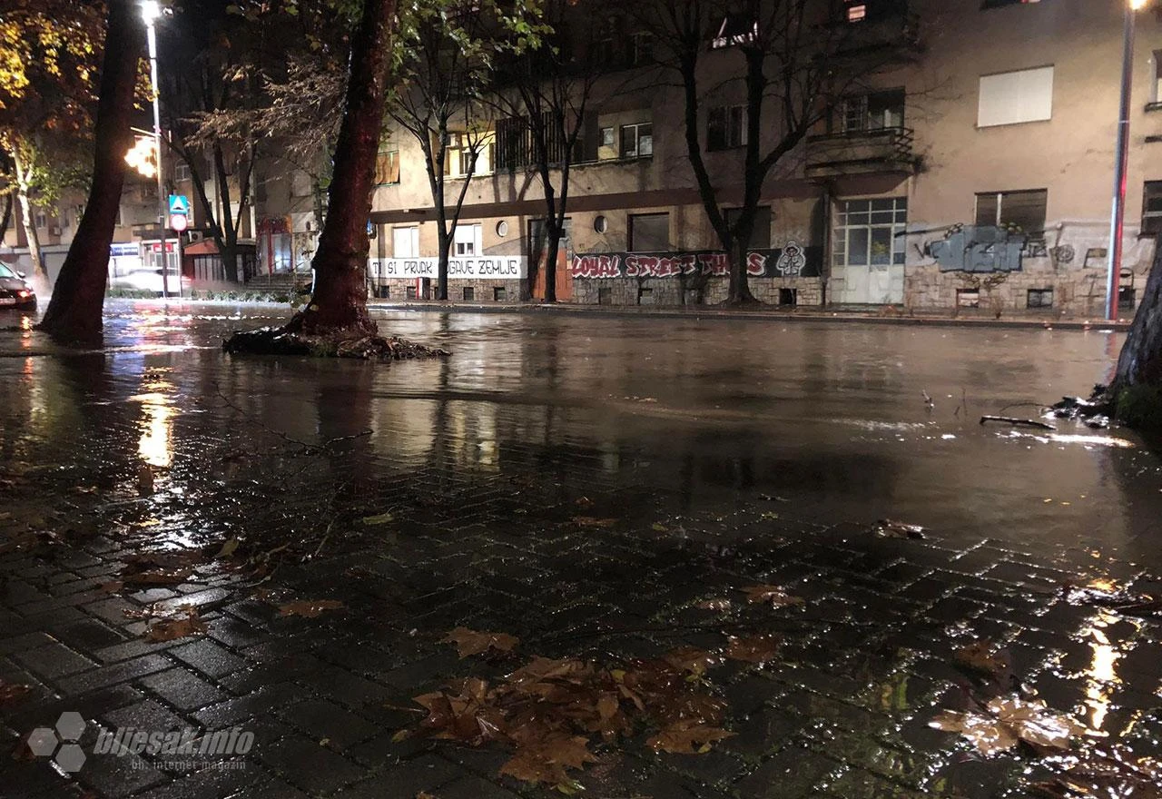 Grad pod vodom: Olujno nevrijeme u Mostaru