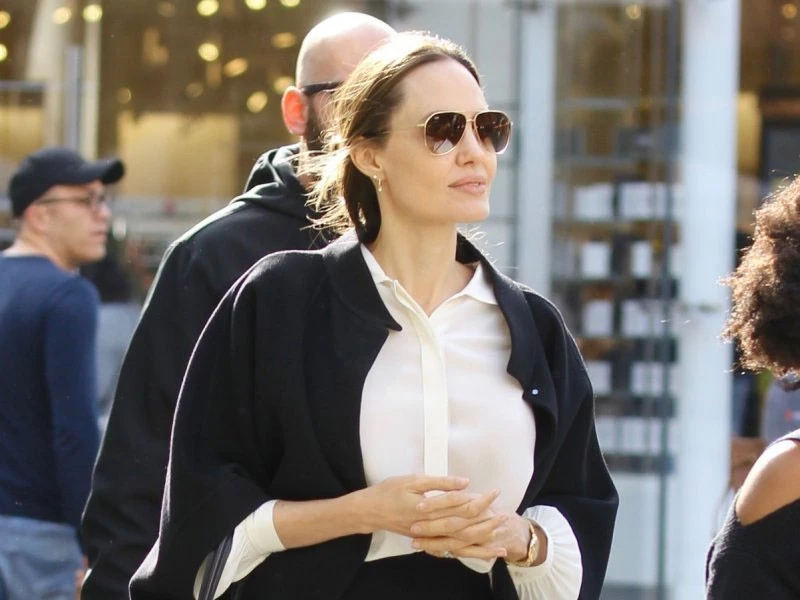 Angelina Jolie se povlači iz UNHCR-a