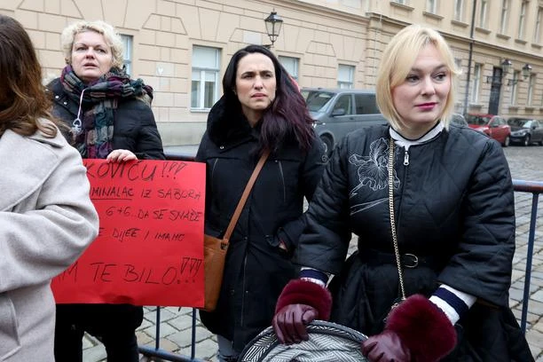 Poznata hercegovačka glumica poručila Vladi: "Nabi*** vas! Dosta je bilo"