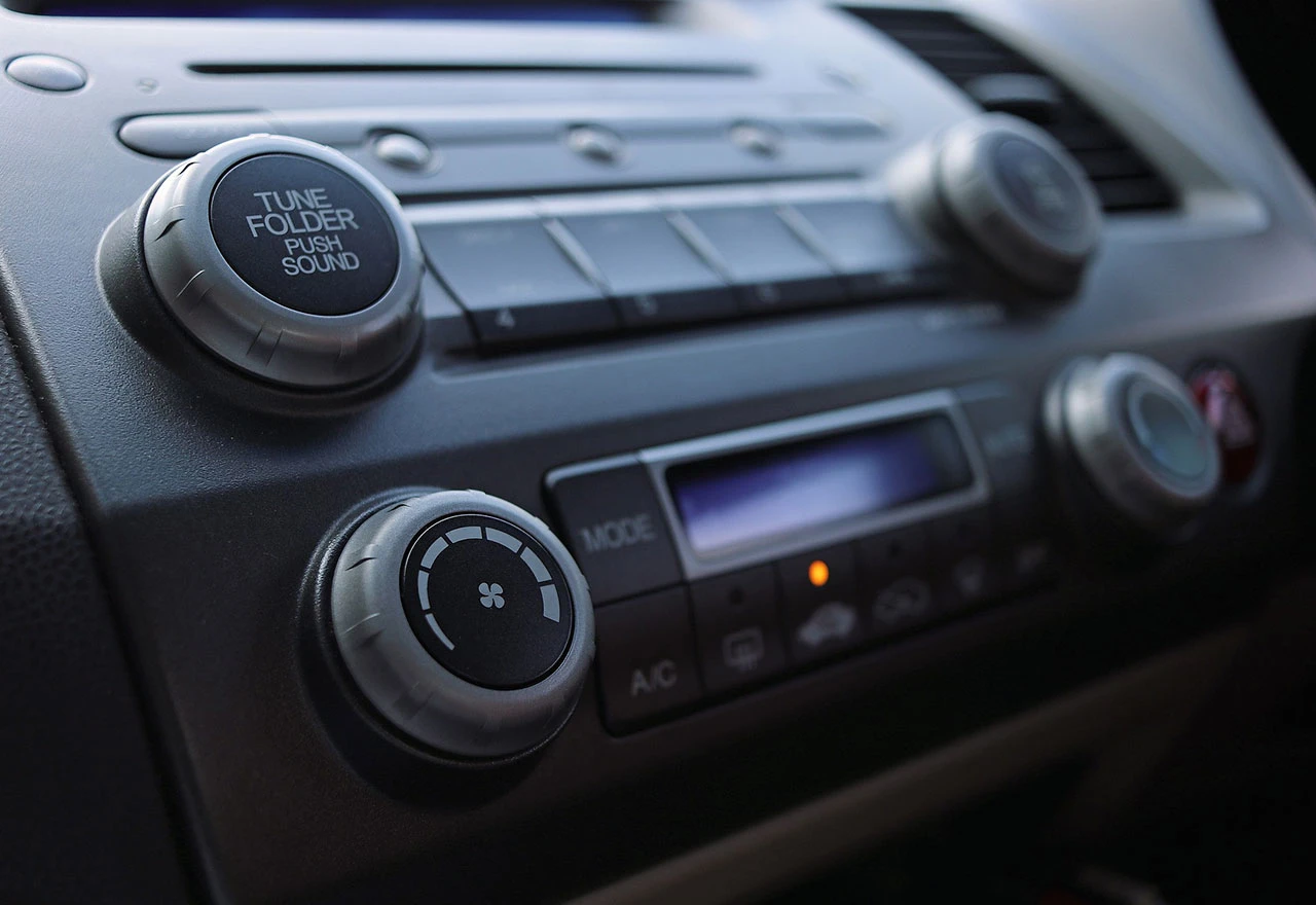AM radio u automobilima će izumrijeti jer smeta struji?!
