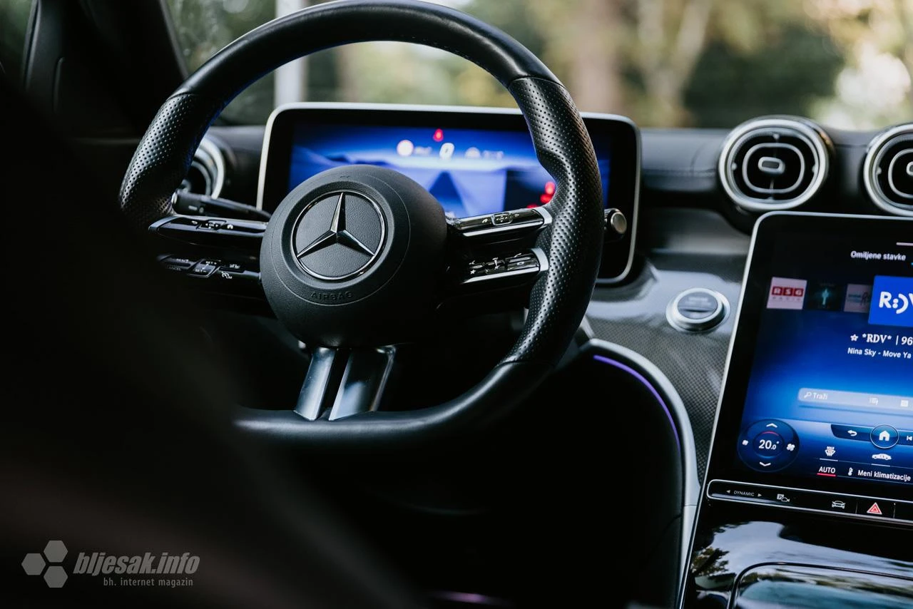 Mercedes-Benz otvorio prvi salon za prodaju isključivo električnih automobila