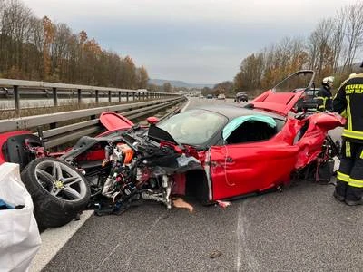 S njemačkog Autobahna: Preživio je sudar s Ferrarijem pri 300 km/h!