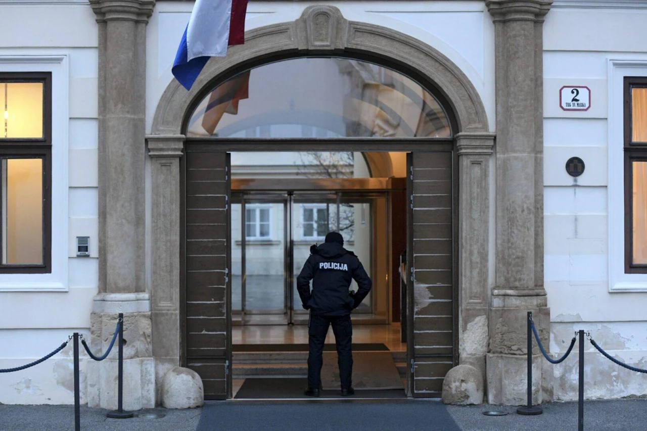 Dojave o bombi u Vladi RH, sudovima i većini državnih institucija