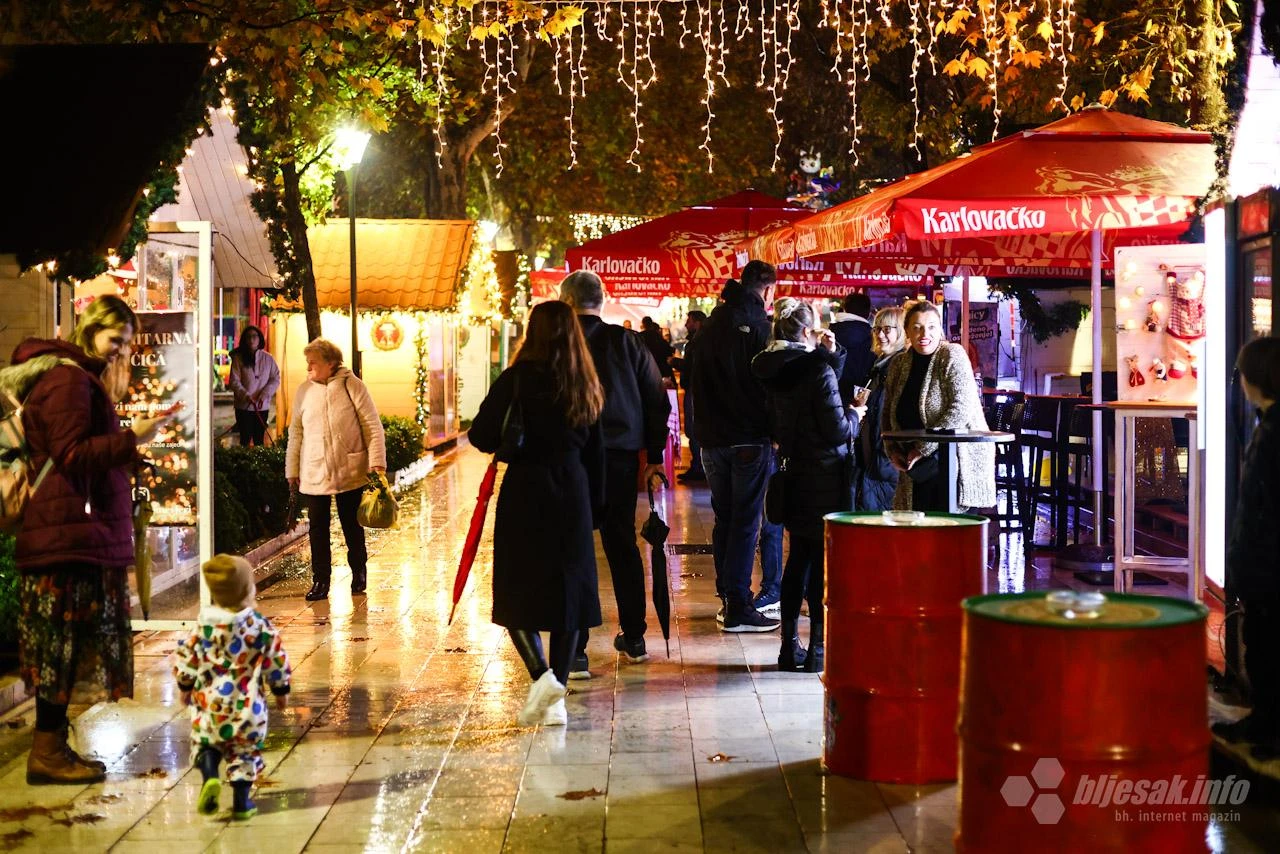 Advent u Mostaru: Blagdani kucaju na vrata